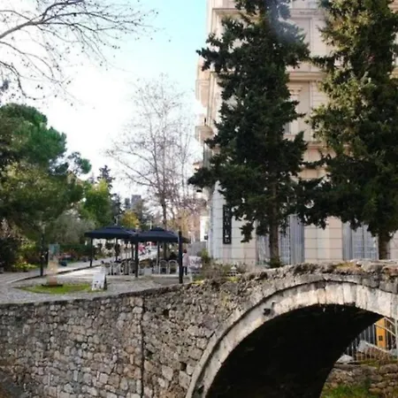 Kevin's 101 - Tirane, Albania Daire Tiran