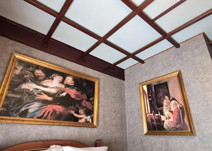 Kevin's 101 - Tirane, Albania *